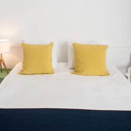 Апартаменты With Lift Эрисейра