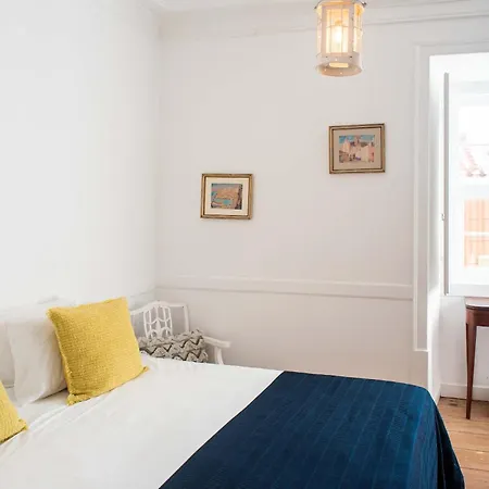 Apartment With Lift *