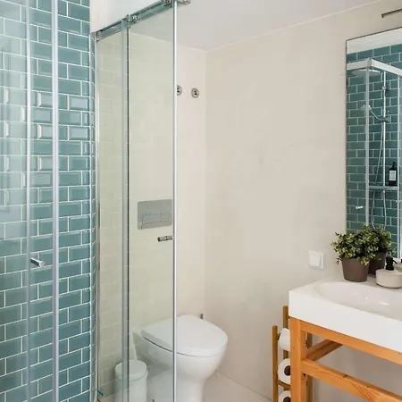 With Lift Апартаменты Эрисейра