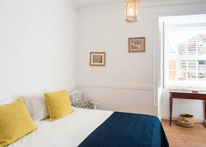 아파트 With Lift *