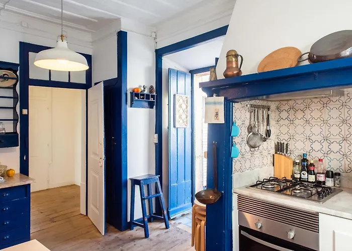 아파트 With Lift 에리세이라